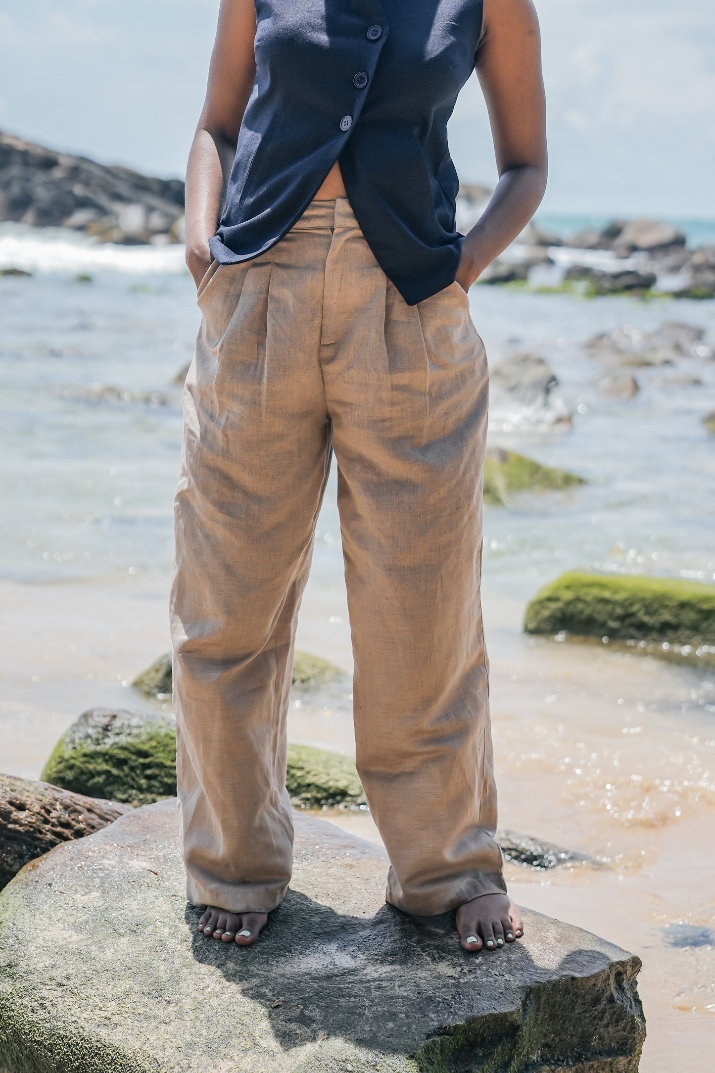 LUCEA STRAIGHT PANTS