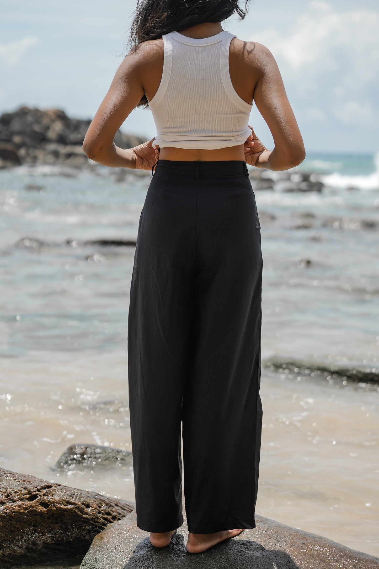 LUCEA STRAIGHT PANTS